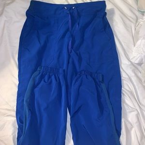 Jogger type scrub bottoms “SMALL”